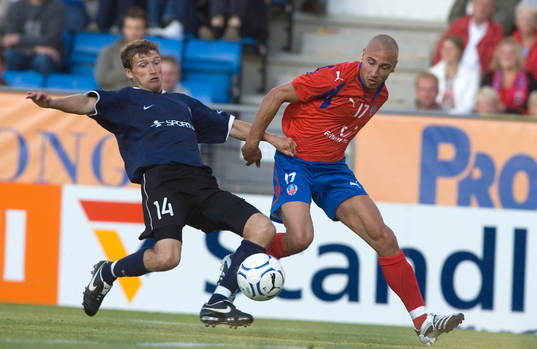 Henrik Larsson, Helsingborg och Dmytro Dobrovolskiy, Narva