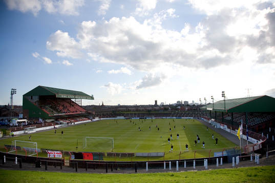 The Oval, fotbollsstadium, Nordirland
