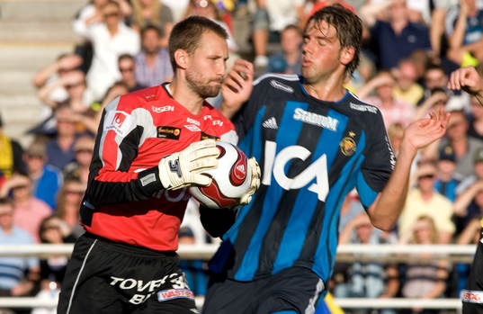 Johan Wiland, målvakt, Elfsborg, och Mikael Dahlberg,