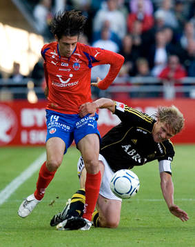 Babis Stefanidis, Helsingborg, och Daniel Tjernström, AIK