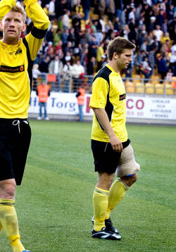 Anders Svensson, Elfsborg, med ett bandagerat lår,