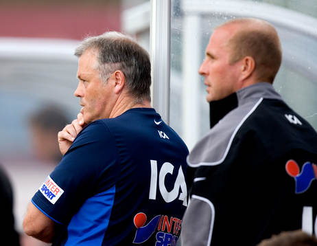Östers tränarduo Giles Stille och Peter Wibrån. Tränare