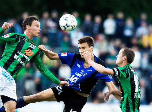 Tim Sparv mot två GAIS-are