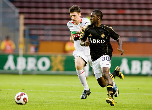 Paul Leeman, Glentoran, och Dulee Johnson, AIK