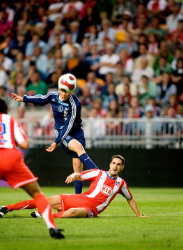 Klaas Jan Huntelaar, Ajax och Pablo Ibanez, Atletico Madrid