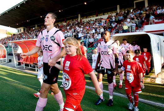 Jon Jönsson, Toulouse på ingång, spelar entré