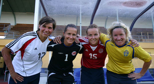 Ariane Hingst, Bente Nordby, Dorte Dalum Jensen, Victoria