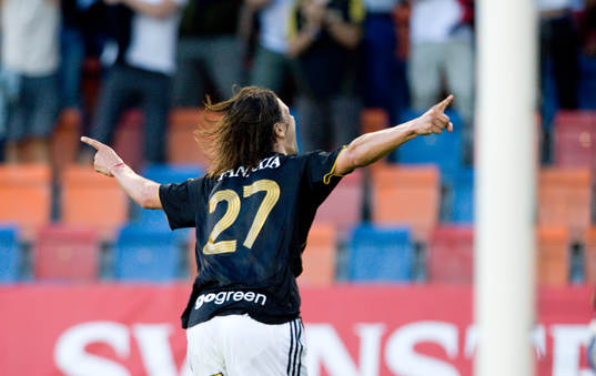 Ivan Obolo, AIK, jubel