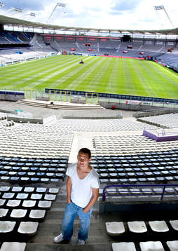 Jon Jönsson i Toulouse, porträtt vid Stadium Municipal