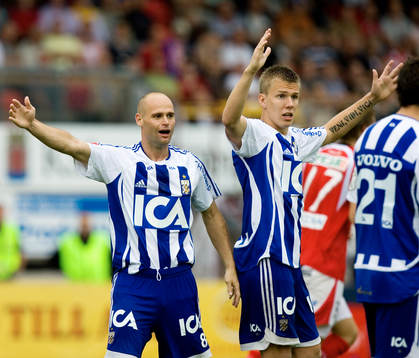 Thomas Olsson och Pontus Wernbloom protesterar