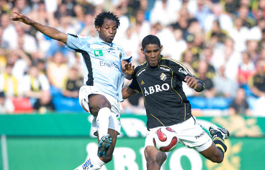 Rene Makondele, Gefle, och Khari Stephenson, AIK