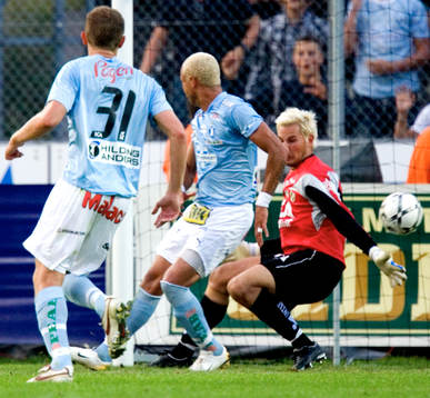 Junior och Magnus Bahne, målvakt
