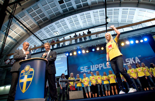 Presentation. Caroline Seger