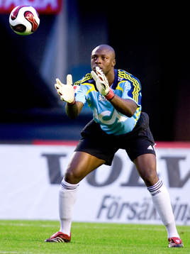 Pa Dembo Touray, målvakt, Djurgården