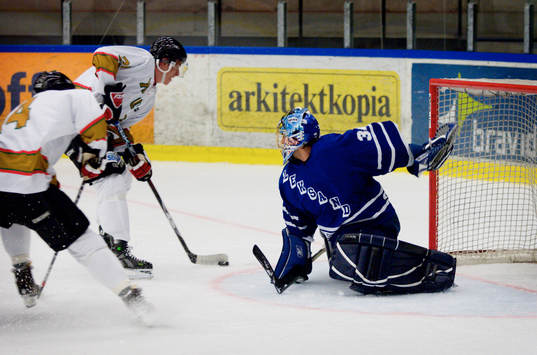 Andreas Molinder, Modo skjuter in 0-2