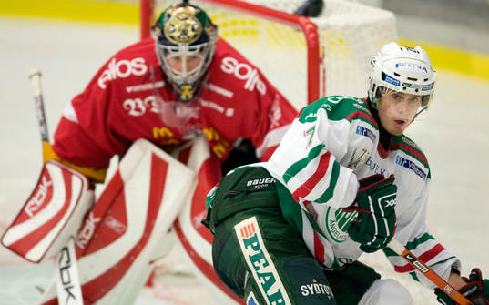 Mads Bödker och Gustaf Wesslau, målvakt