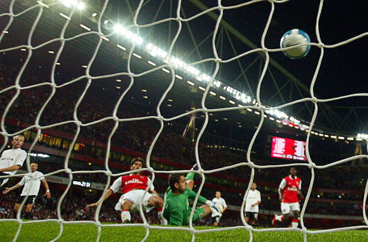 Eduardo Da Silva, Arsenal, gör mål