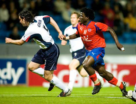 Jason Gavin och Razak Omotoyossi