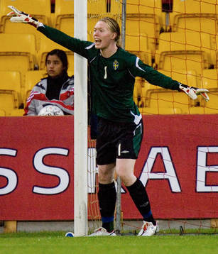 Hedvig Lindahl, målvakt