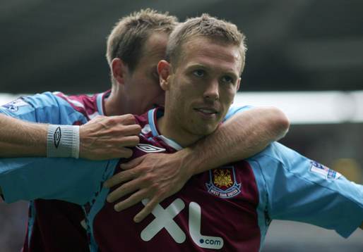 Craig Bellamy och Lee Bowyer, West Ham (Jubel)