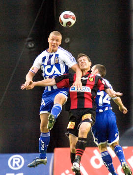 Ragnar Sigurdsson vinner nickduell mot Olof Guterstam