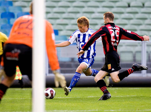 15-årige debutanten Niklas Bärkroth utmanar Markus