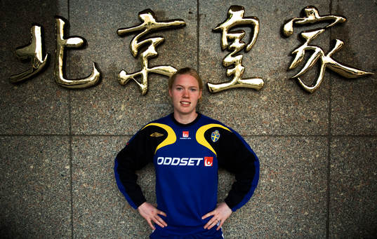 Hedvig Lindahl,  målvakt