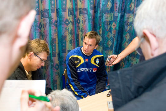 Tobias Linderoth, Sverige