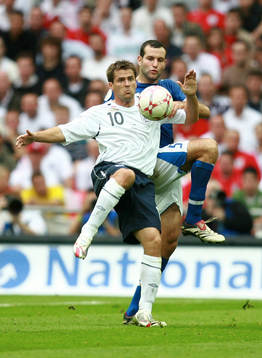 Michael Owen, England och Shimon Gershon, Israel