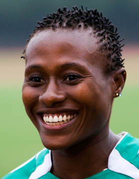Cynthia Uwak spelar i Falköping