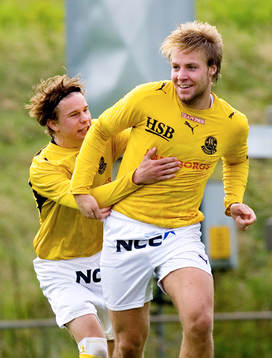 2-målsskytten Fredrik Karlsson, Lund, jublar. Jubel.