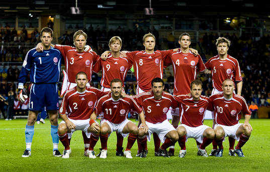 Lagbild, startelva, Bak fr.v. Thomas Sorensen, Målvakt,