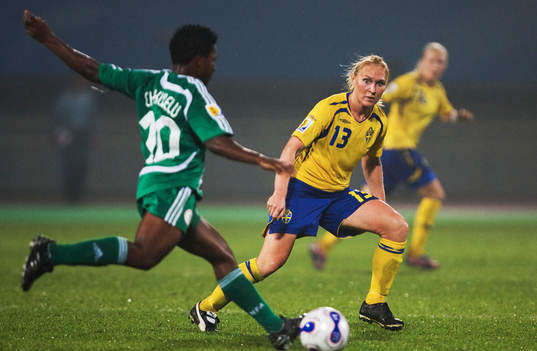 Rita Chikwelu och Frida Östberg