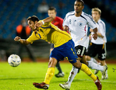 Sebastian Castro-Tello,  Sverige och Chinedu Ede, Tyskland