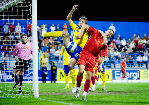 Rade Prica, Sverige och Savo Pavicevic, Montenegro