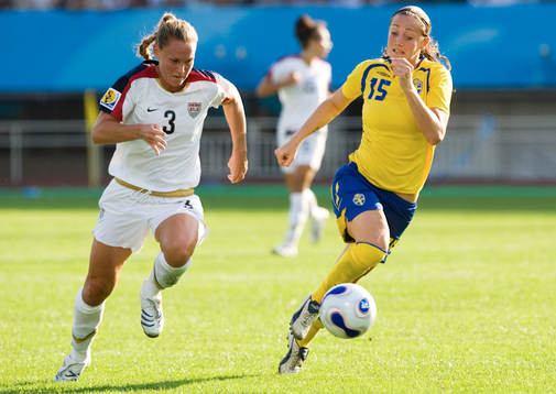 Christie RAMPONE och  Therese Sjögran