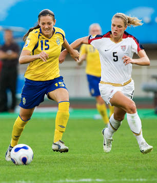 Therese Sjögran och  Lindsay TARPLEY