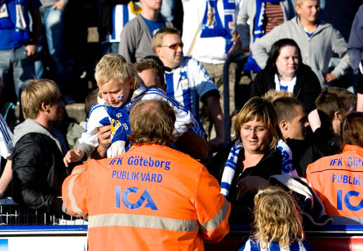 Huliganer med IFK Göteborg anknytning slåss med