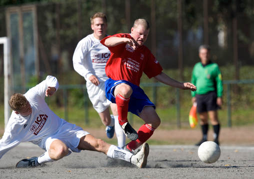 Genre. Grus. Grusplan. Tackling. Glidtackling
