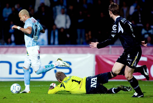 Junior, MFF gör 1-0