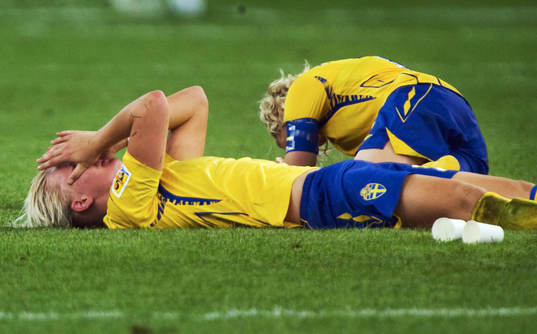 Sverige vann med 1-2 men åker ändå ur turneringen när
