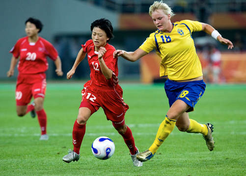 Nilla Fischer och RI Un Gyong