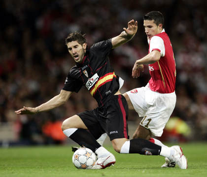 Ivica Dragutinovic och Robin Van Persie