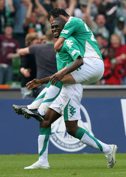 Boubacar Sanogo och Hugo Almeida, jubel, Bremen