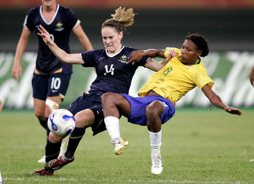 Collette McCallum, Australien och Formiga, Brasilien