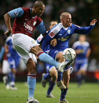 Zat Knight, Aston Villa och Iain Hume, Leicester City