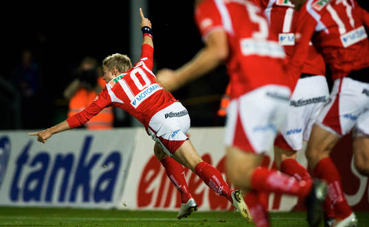 2-0 och Kalmar är cupmästare. 2-0, Patrik Ingelsten,