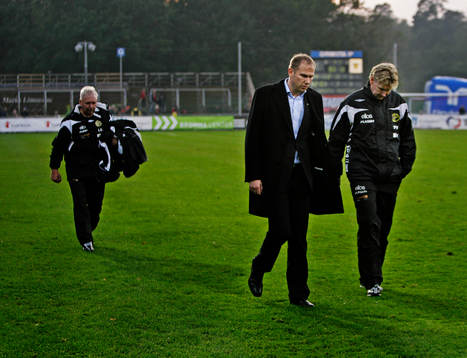 Elfsborgs tränare, Magnus Haglund, går av planen