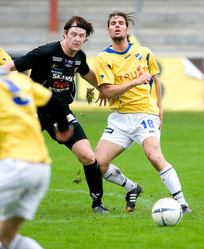 Martin Prahl, IFK Malmö försöker ta sig igenom