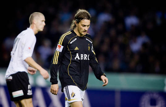 Mats Rubarth, AIK, hänger med huvudet
